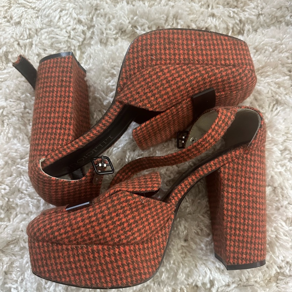 Stylish Orange Houndstooth Platform Lilicious Heels